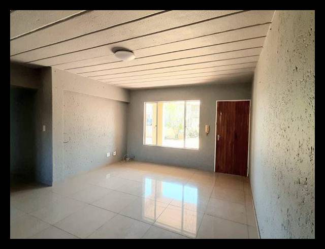 3 BEDROOM TOWNHOUSE FOR SALE IN GLEN MARAIS